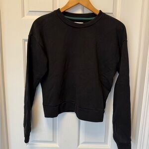Vallier Black Long Sleeve crewneck sweatshirt in Black